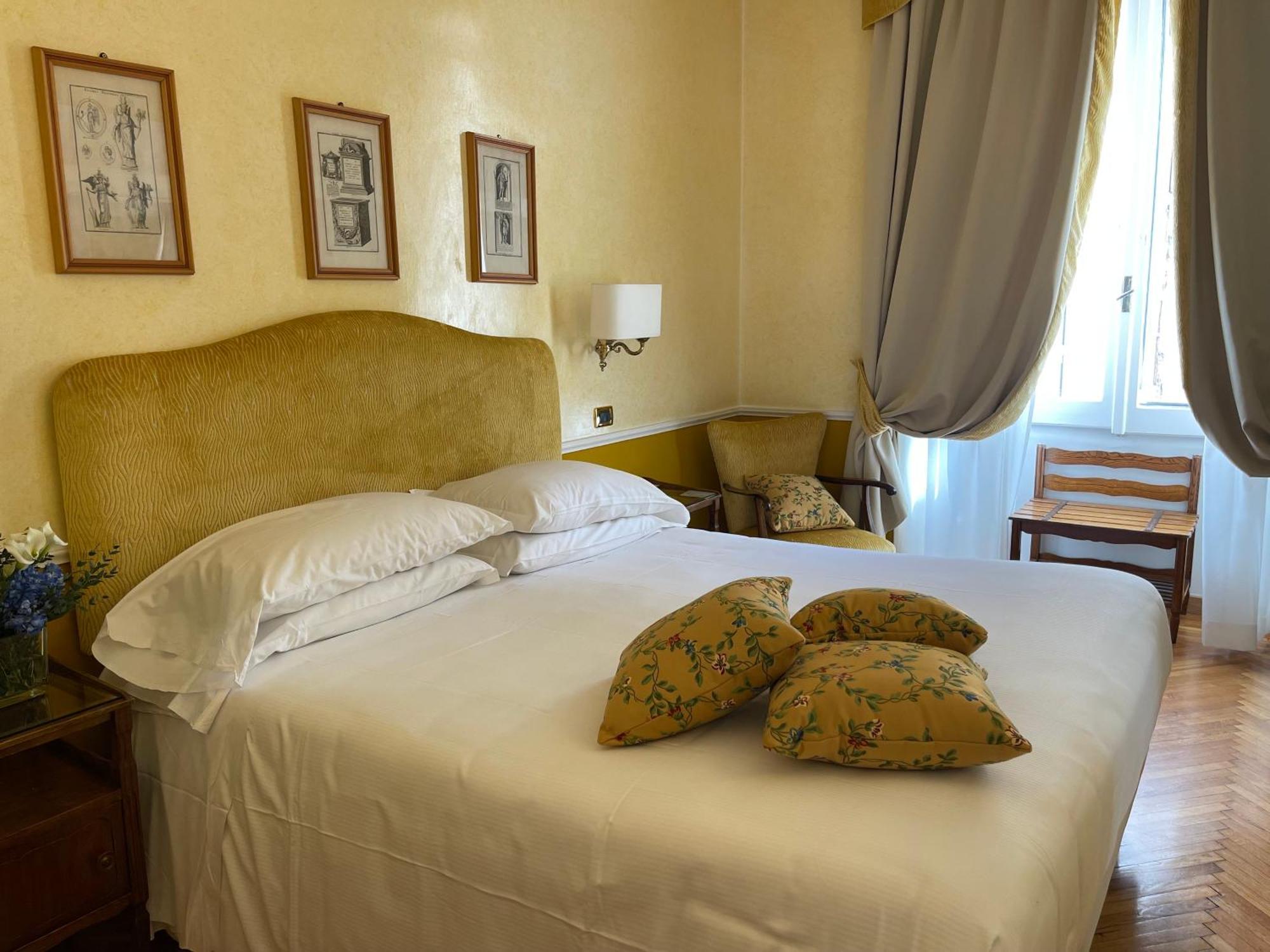 Bettoja Hotel Massimo D'Azeglio Рим Экстерьер фото